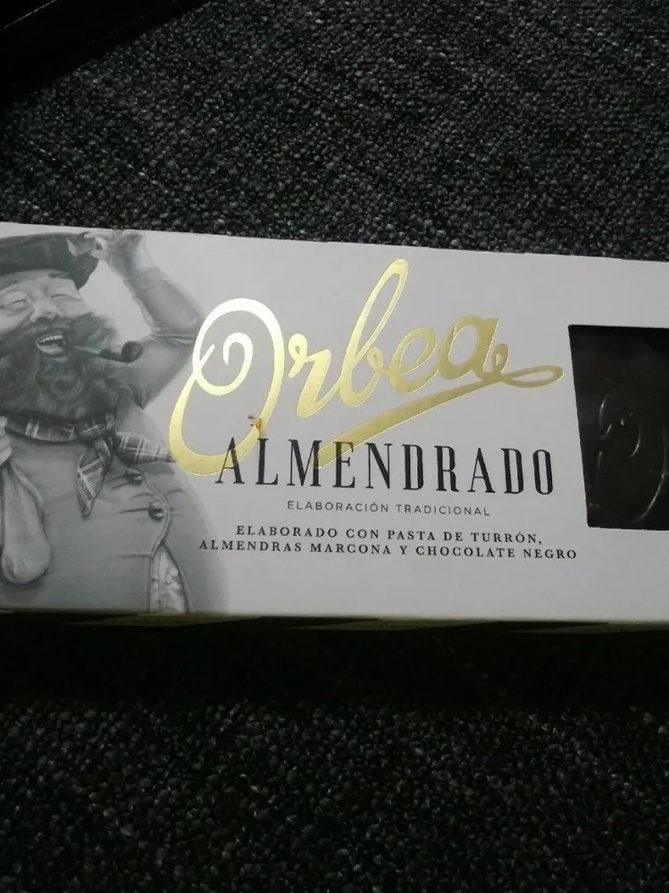 Almendrado
