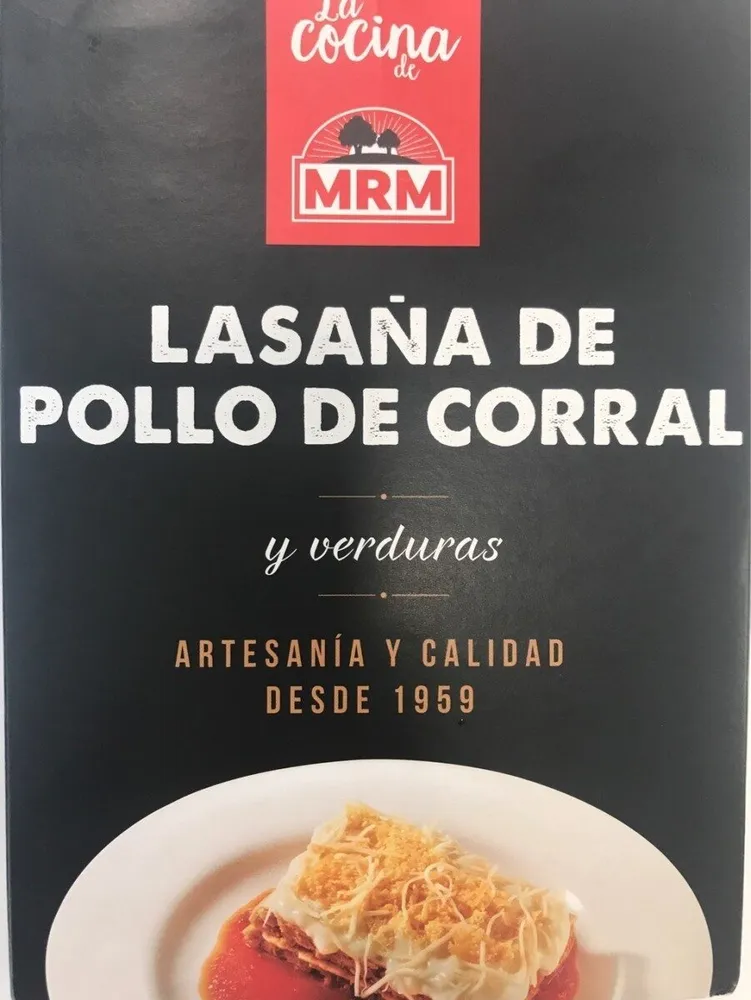 Lasaña de pollo de corral con verduras
