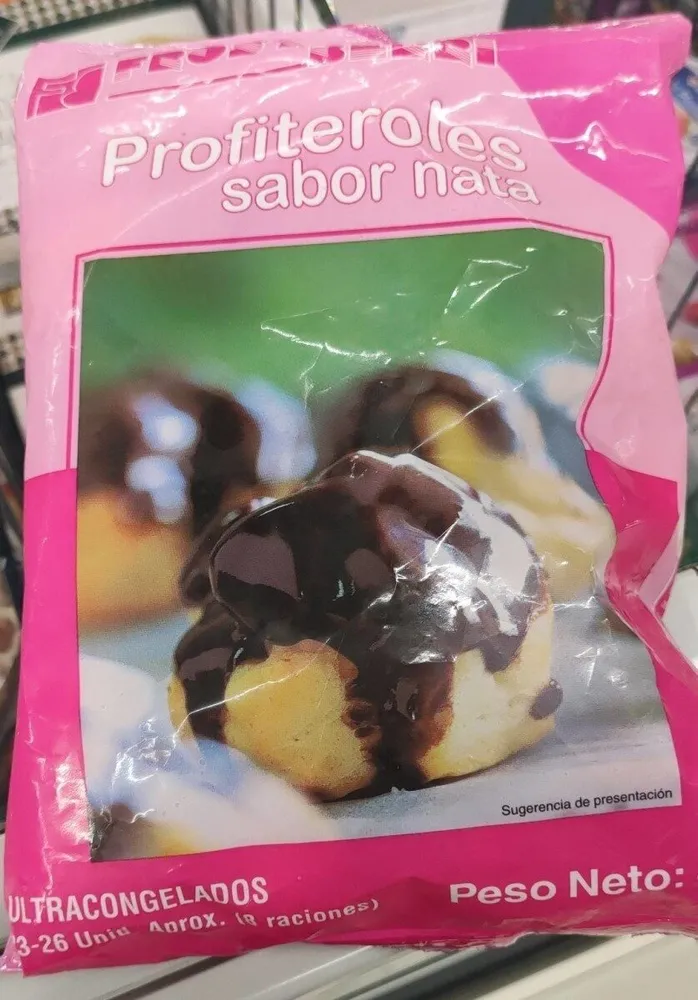 Profiteroles sobor nata