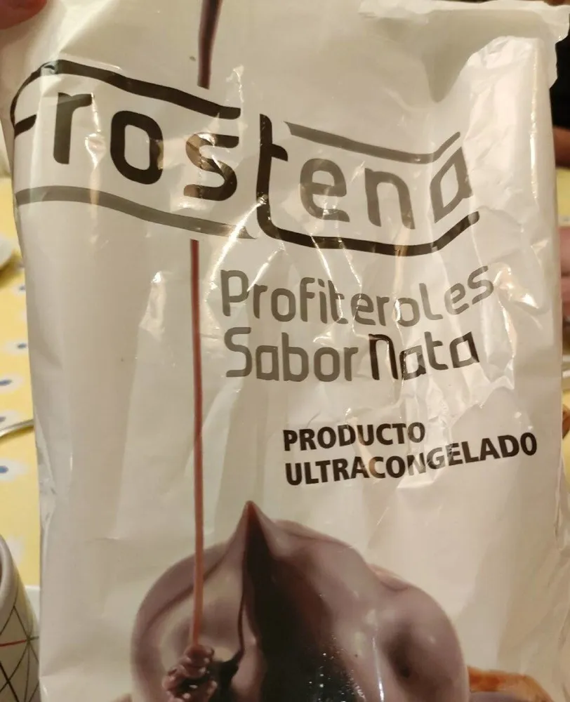 Profiteroles sabor nata