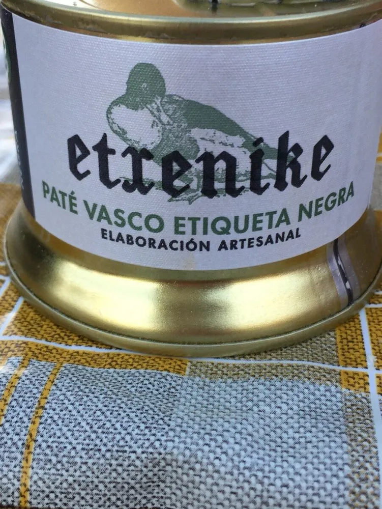 Paté vasco etiqueta negra