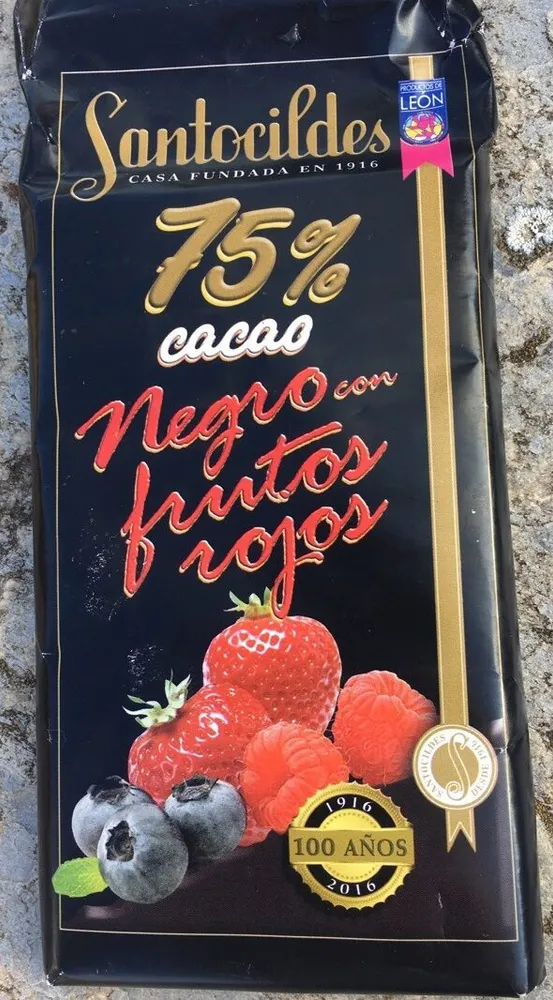 Chocolate negro con frutos rojos