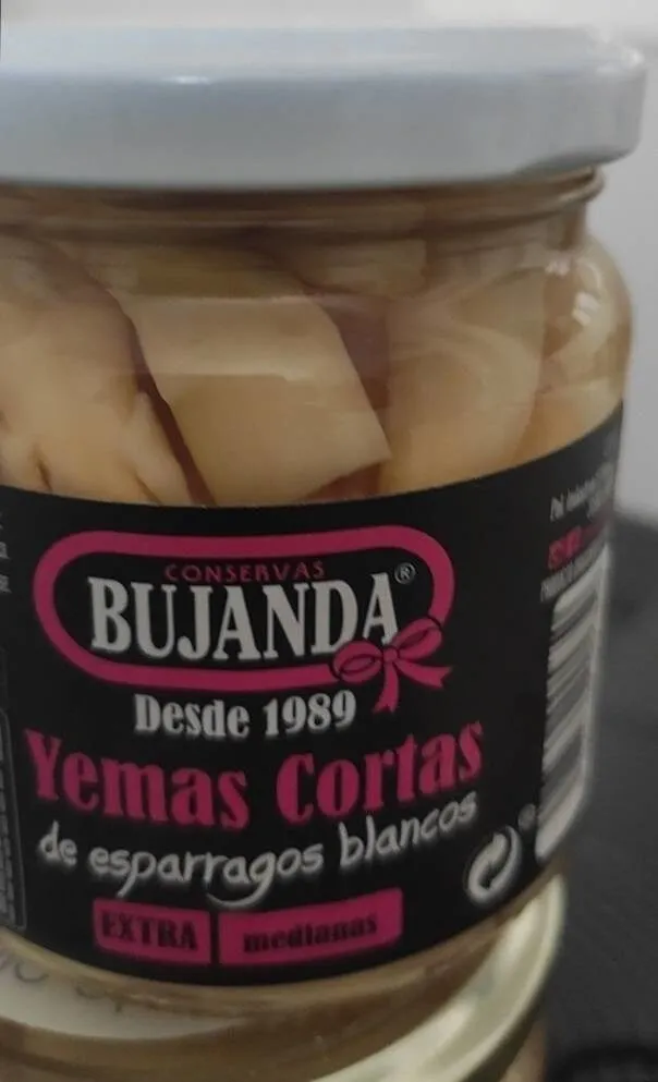 Yemas cortas de espárragos blancos