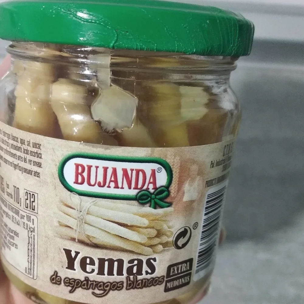 Yemas de espárragos blancos