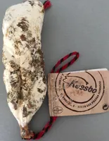 Saucisson avec noisette-grains du tournesol