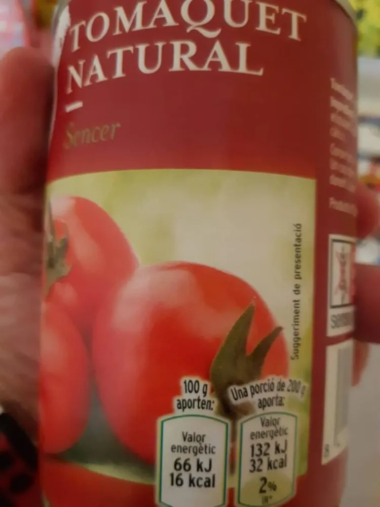Tomate natural entero