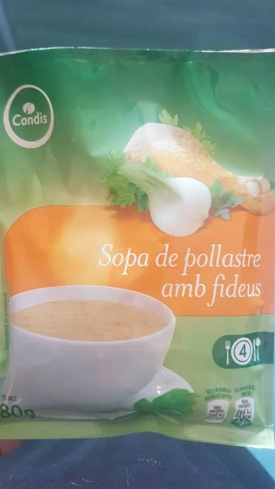 Sopa de pollastre amb fideus