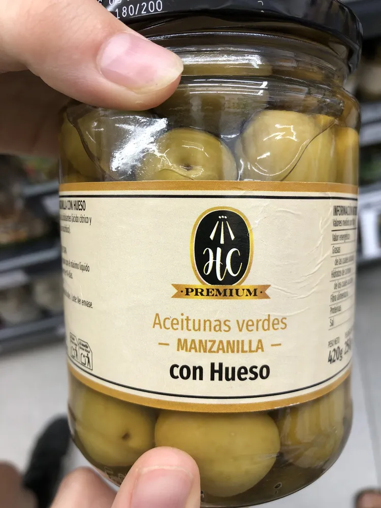 Aceitunas verdes Manzanilla con hueso
