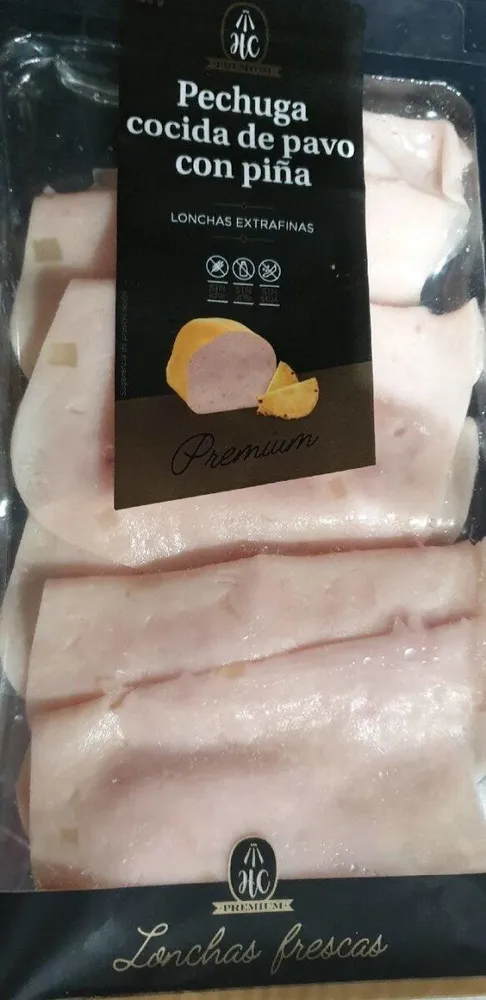 pechuga cocida de pavo con piña