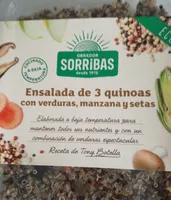Ensalada de 3 quinoas con verduras, manzana y setas