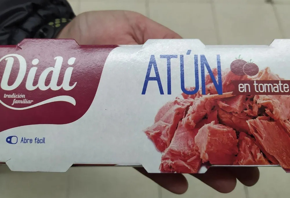 Atun en tomate
