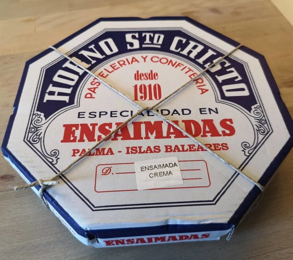 Ensaimada crema