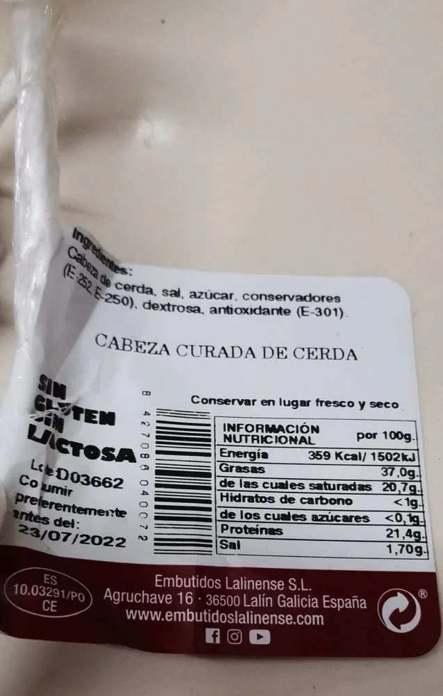 Cabeza curada de cerdo