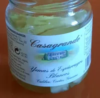 Yemas de esparragos blancos