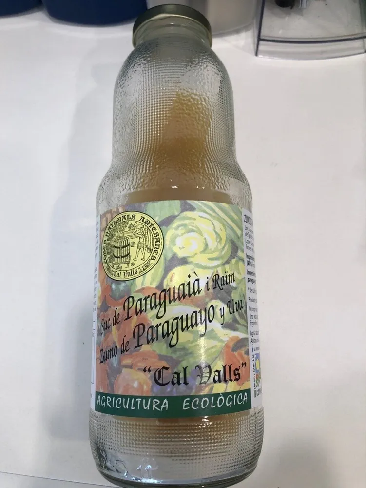 Zumo de melocoton paraguayo y uva