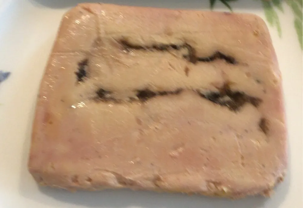 Terrina micuit de foie gras de pato con higos