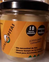 Huevos cocidos y pelados de codorniz