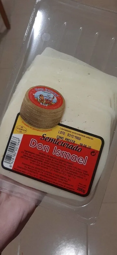 queso de mezcla semicurado