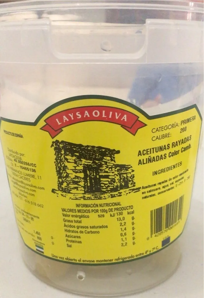 Aceitunas rayadas aliñadas