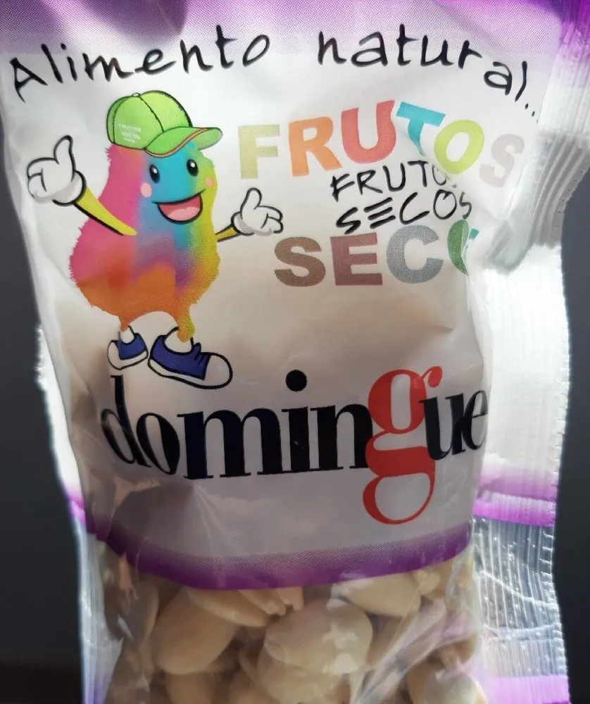 Almendra pelada cruda