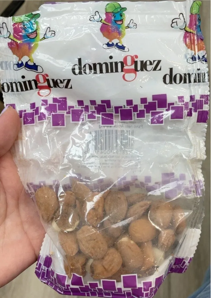 Almendra Piel Cruda