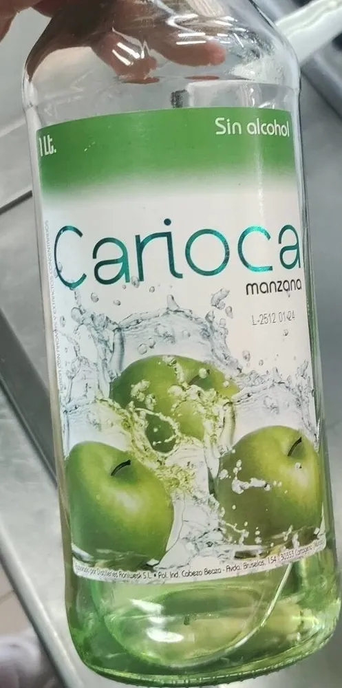 Licor de manzana sin