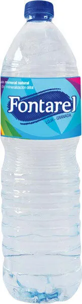 Agua mineral natural