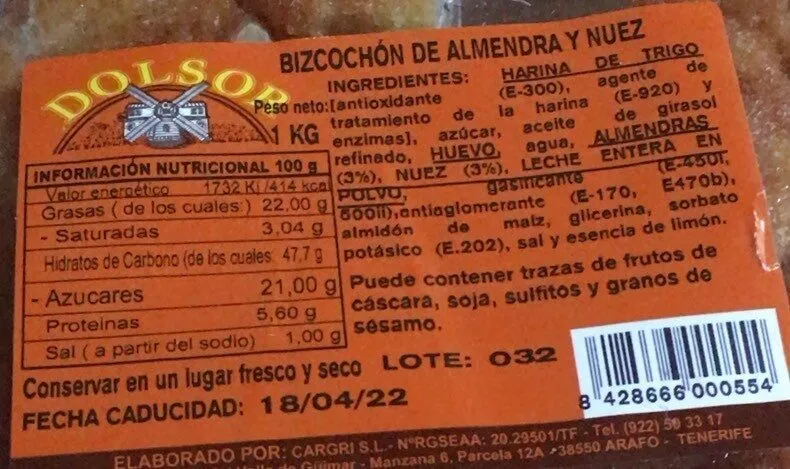 BIZCOCHON DE ALMENDRA Y NUEZ