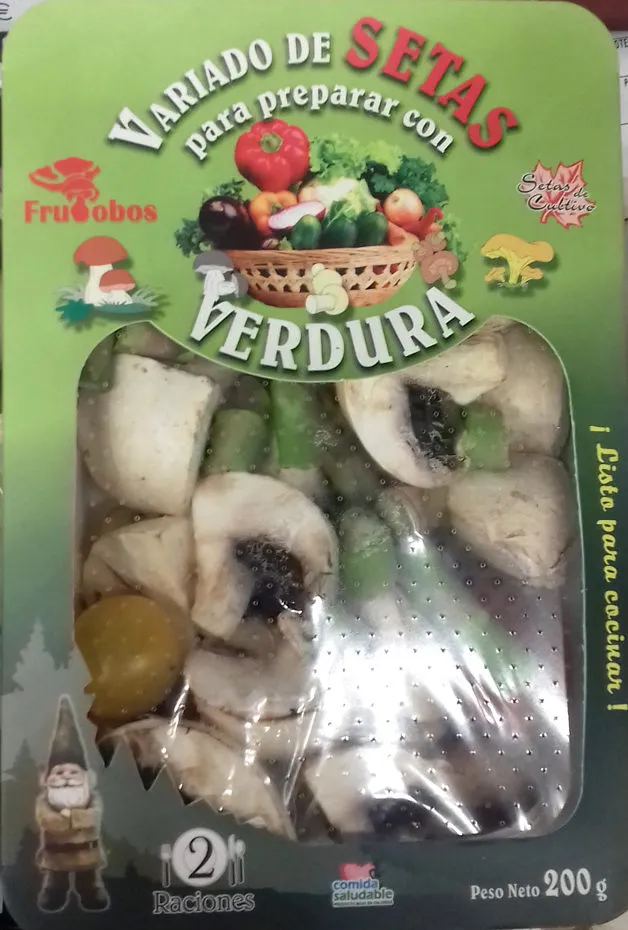 Variado de setas para preparar con verdura