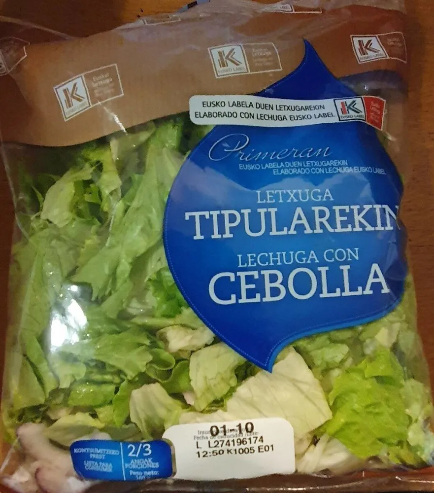 Lechuga con cebolla