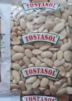 Almendra pelada cruda