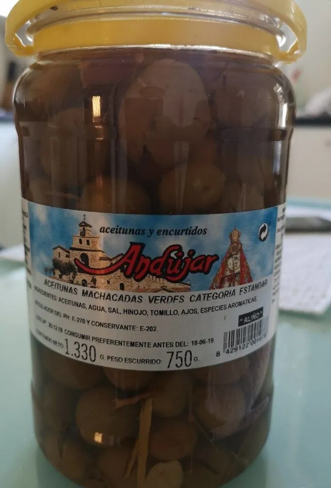 Aceitunas machacadas verdes categoría estandar