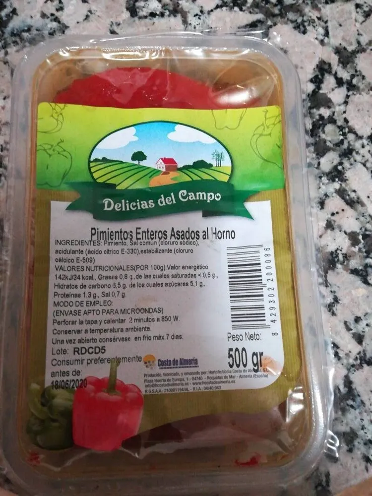 Pimientos enteros asados al horno