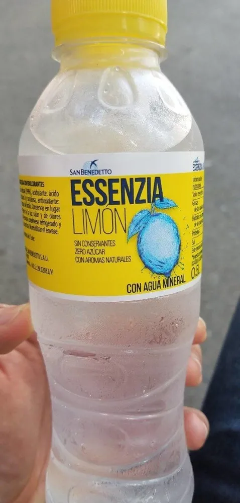 Essenzia Limón