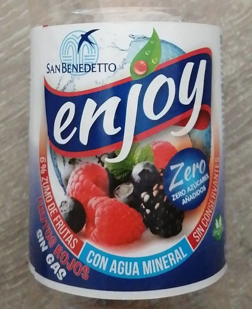 Enjoy sin gas frutos rojos