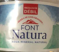 Agua mineral natural