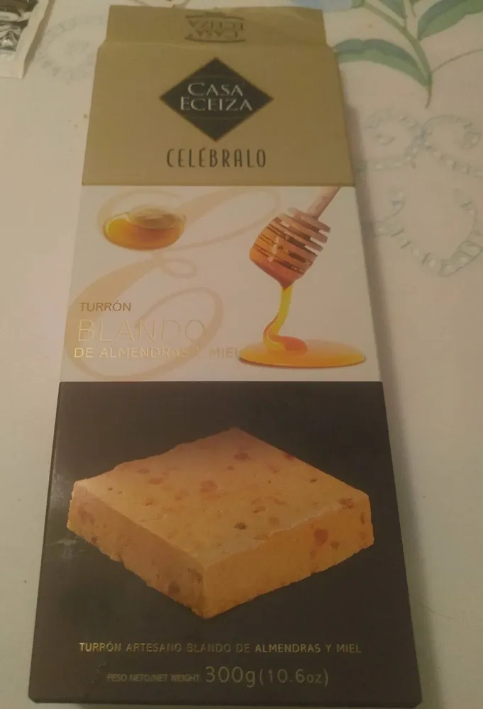 Turrón blando de almendras y miel