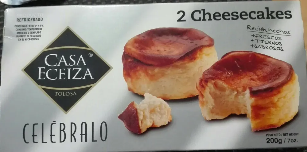 2 Cheesecakes