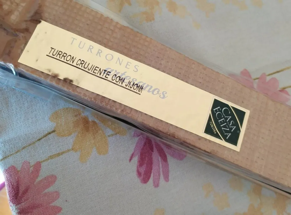 Turron crujiente con jijona
