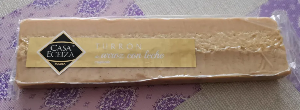 Turron de arroz con leche crujiente
