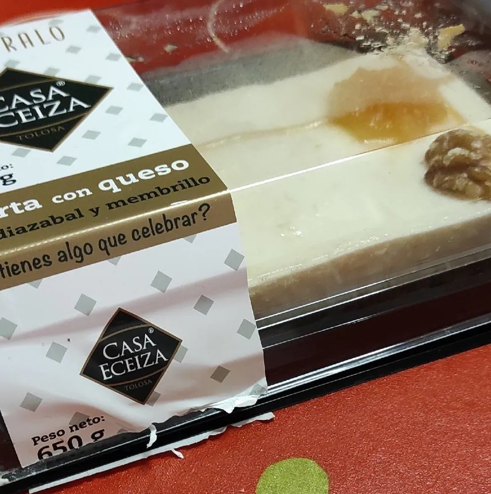 Tarta de queso idiazabal y membrillo