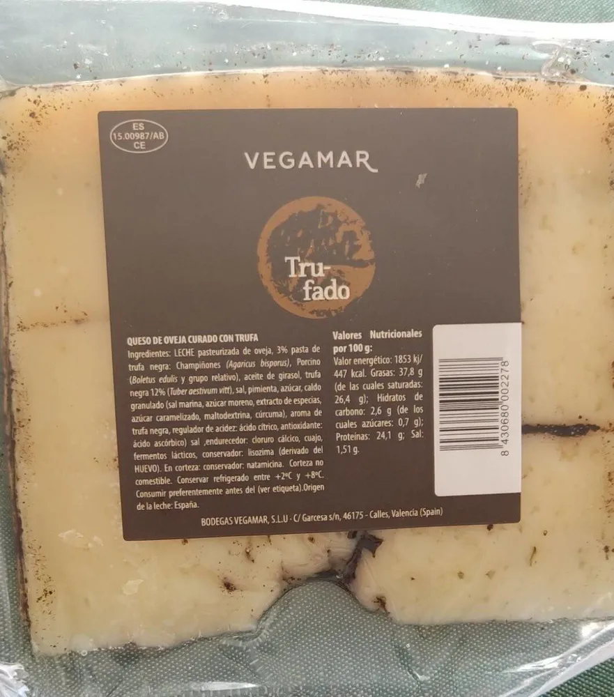 Queso de oveja curado con trufa