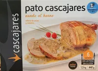 Pato asado relleno de setas y castañas