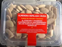 Almendra repelada cruda