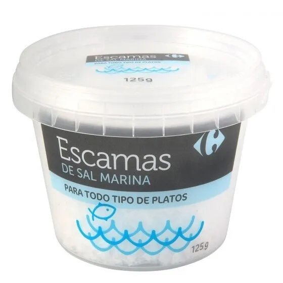 Sal marina en escamas