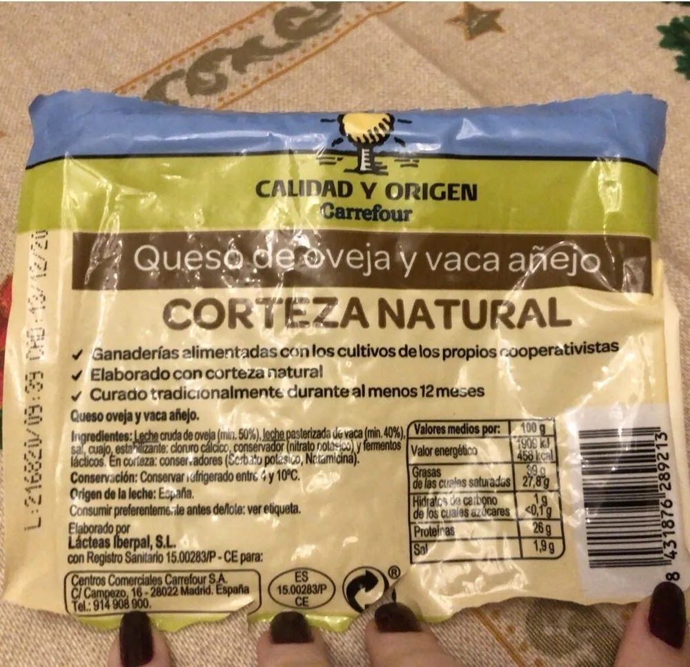 Queso de oveja y vaca añejo