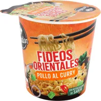 Noodles pollo al curry