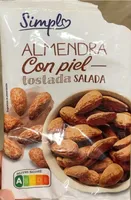Almendra con piel — tostada salada