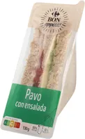 Sándwich de pavo con ensalada