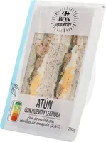 Sándwich atún con huevo y lechuga